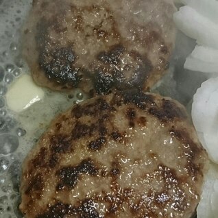 バター焼きハンバーグ